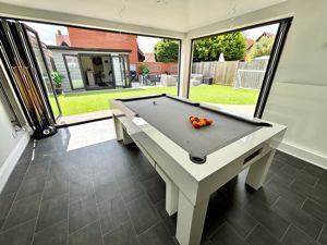 Games room- click for photo gallery